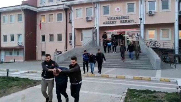 Viranşehir'de uyuşturucu operasyonu: 4 tutuklama