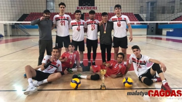 Voleybol Takımı 5. Kez Kayseri Şampiyonu