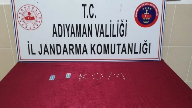 Yabancı uyruklu şahsın aracında narkotik haplar ele geçirildi