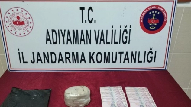 Yabancı uyruklu şahsın aracından uyuşturucu çıktı