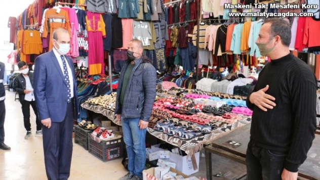 Yalçınkaya, Pazar esnafıyla bir araya geldi