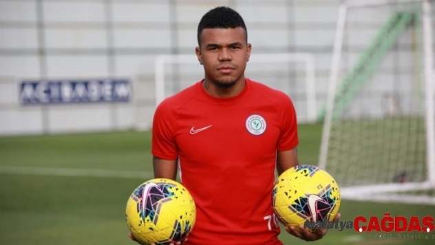 Yan Sasse: 'Konyaspor maçından galibiyetle ayrılmak istiyoruz'