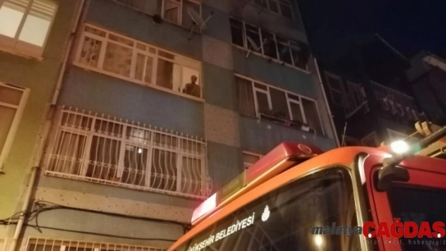 Yangın esnasında şüpheli ölüm polisi harekete geçirdi