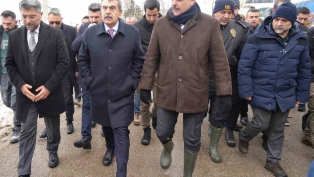 Yangında ölü sayısı 2'ye yükseldi