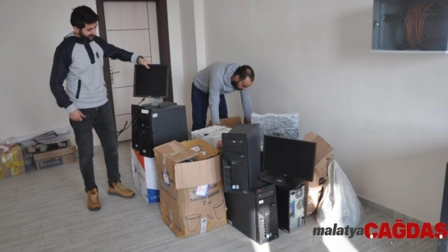 Yargıtay'dan Yüksekova'daki okula bilgisayar desteği