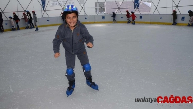 Yarı yılın yorgunluğunu buz pateniyle attılar