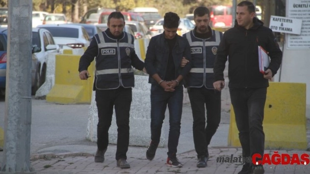 Yaşlı kadını dolandırırken yakalanan şüpheli tutuklandı