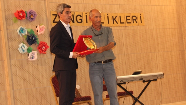 Yazar Remzi Kokargül Gelirini Öğrencilere Bağışladı