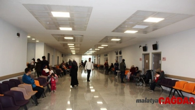 Yeni hastane hasta kabulüne başladı