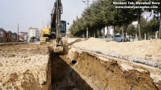 Yeni mahallede altyapı yenileme çalışmaları devam ediyor