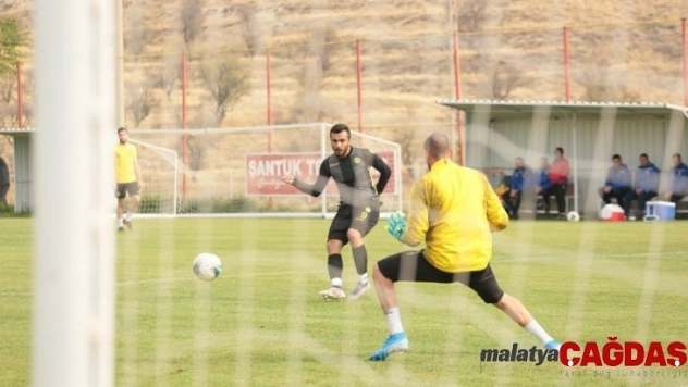 Hazırlık maçında U19 takımını 4-0 yendi