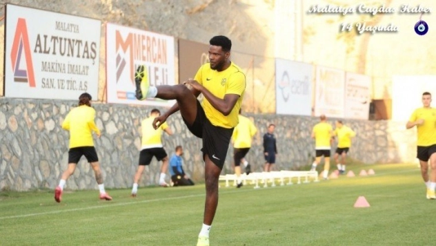 Konyaspor hazırlıkları sürdürüyor