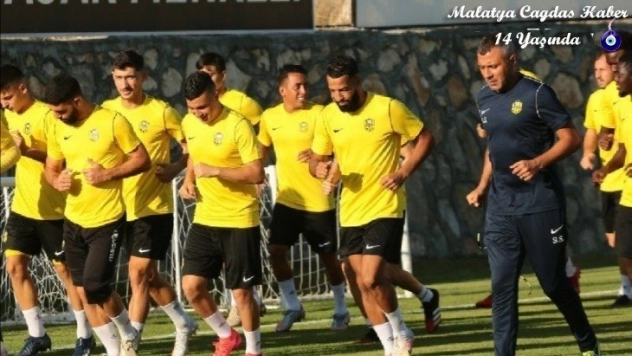 Transferde 9 ismi kadrosuna kattı