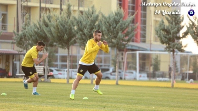 3 oyuncu sakatlandı