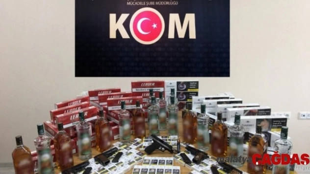 Yeni yıl öncesi çok sayıda kaçak sigara ve içki ele geçirildi