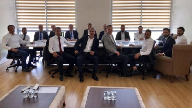 yeni yönetim ilk toplantısını yaptı