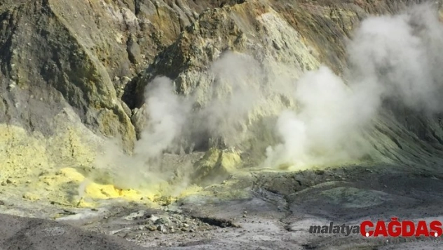Yeni Zelanda'daki yanardağ patlamasında ölü sayısı 5'e yükseldi