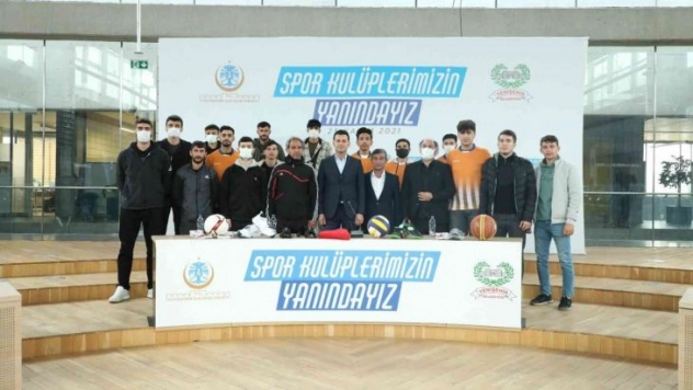 Yenişehir belediyesinden amatör spor kulüplerine malzeme desteği