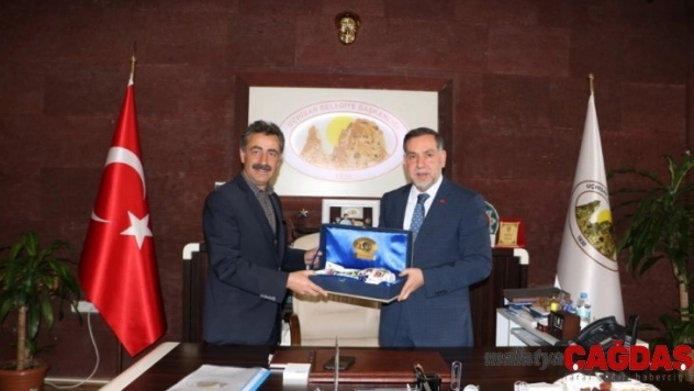 Yerel Yönetimler Başkan Yardımcısı Zenbilci, Uçhisar Belediye Başkanı Süslü'yü ziyaret etti