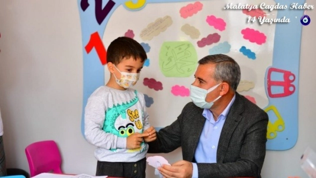 Pandemi tedbirleriyle faaliyetlerine devam ediyor