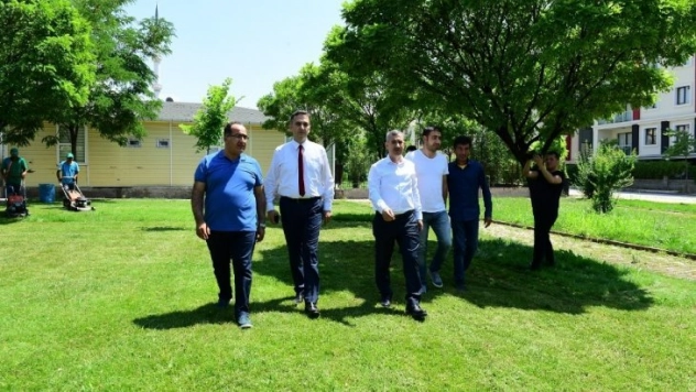 Park ve yeşil alanların bakımına önem veriyor