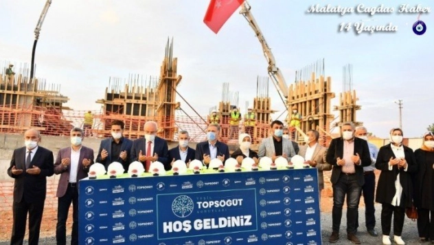 Yeşil Topsöğüt konutlarının temeli törenle atıldı