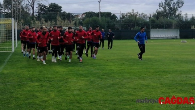 Gülerce takımının başında ilk çalışmaya çıktı