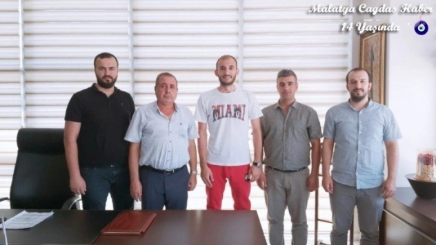 Yeşilyurt Belediyespor'dan kaleye takviye