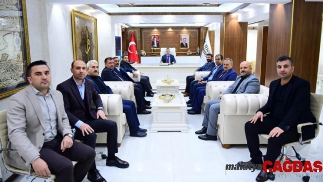 Yönetim Başkan Çınar ile bir araya geldi