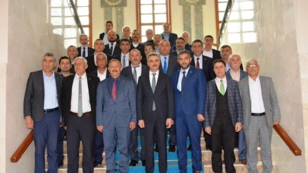 Yeşilyurt Muhtarlar Derneğinden Vali Baruş'a Ziyaret