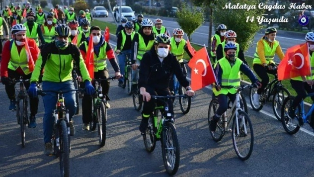 10 Kasım nedeniyle bisiklet turu düzenlendi