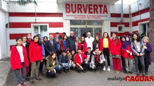 Yetim çocukları Muş'dan getirip Bursa'da sağlık taramasından geçirdiler