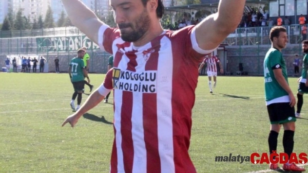 Yiğitcan Erdoğan Elazığspor'a geri döndü