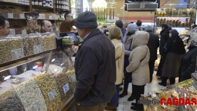 Yılbaşı öncesinde kuruyemişe yoğun talep
