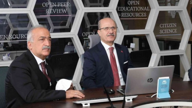 YÖK Başkanı Özvar, Atatürk Üniversitesinde