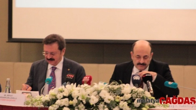 YÖK Başkanı Saraç: 'TOBB Üniversitesi, vakıf kültürüne öncülük edecek biçimde bir vakıf üniversitesidir'