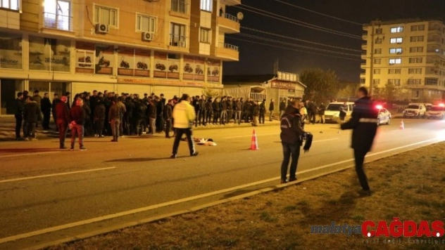 Yolun karşısına geçmek istedi, hayatından oldu