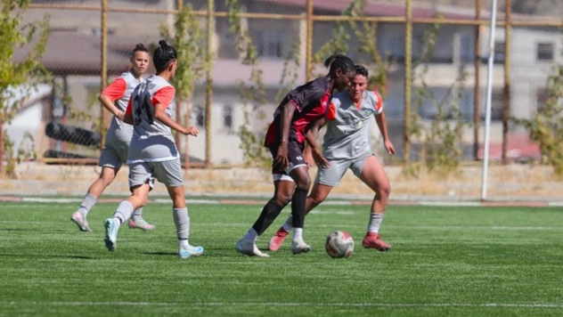 Yüksekova Spor Kulübü: 1 - Fatih Vatan Spor: 1