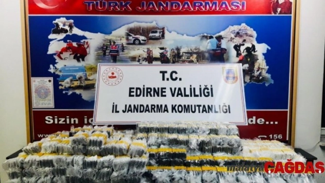 Yunanistan'dan ülkeye 4 bin 250 adet cep telefonu sokarken yakalandı