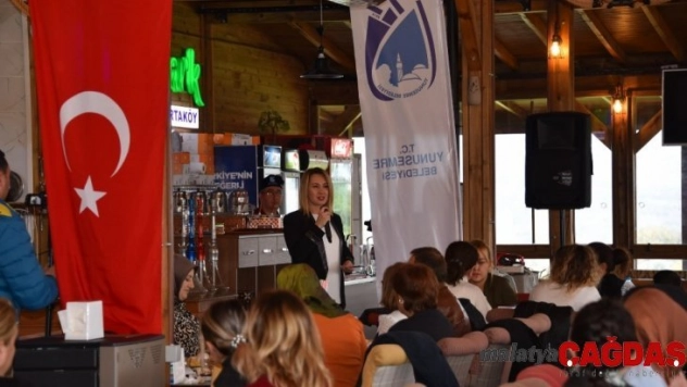 Yunusemre'de kadına yönelik şiddete dikkat çekildi