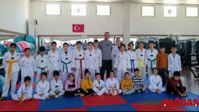 Yunusemre'de tekvando kursu yoğun ilgi görüyor