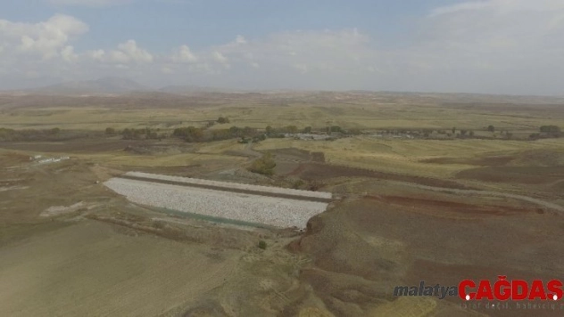 Yüzde 56'sı tamamlandı, bitince 5 bin dekar alanı suyla buluşturacak