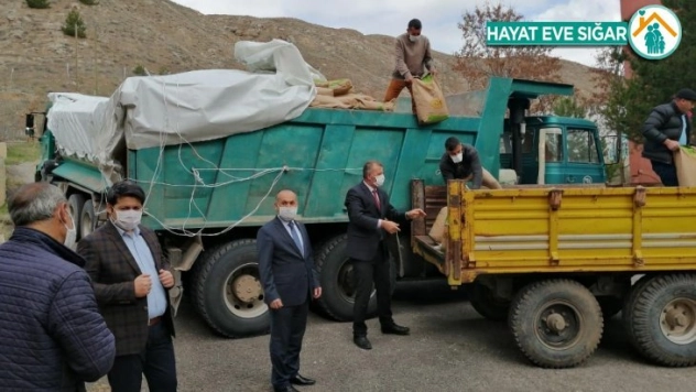 Zaralı 200 çiftçiye yazlık tohum dağıtıldı