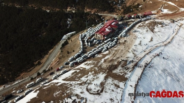Zigana Kayak Merkezi'nde tarihi kalabalık
