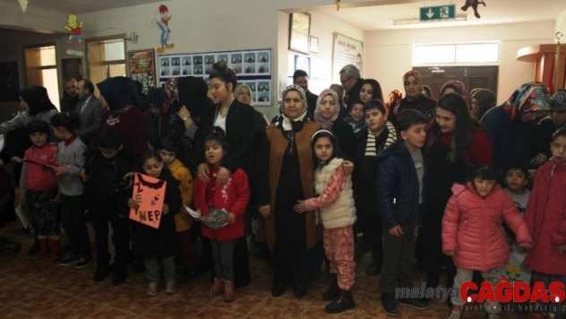 Zihinsel engelli öğrenciler dönemin son İstiklal Marşı'nı okudu