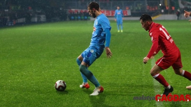 Ziraat Türkiye Kupası: Çaykur Rizespor: 3 - Yılport Samsunspor: 2 (Maç sonucu)