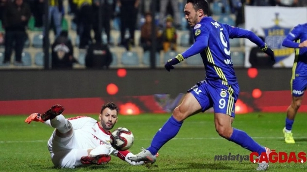 Ziraat Türkiye Kupası: İstanbulspor: 0 - Fenerbahçe: 0 (İlk yarı)