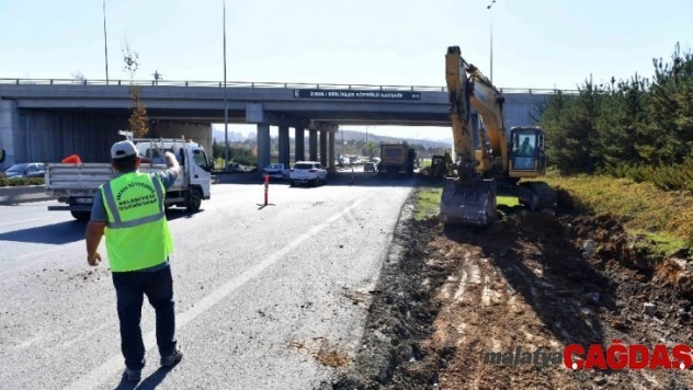 Zırhlı birlikler Kavşağında yol genişletme çalışması