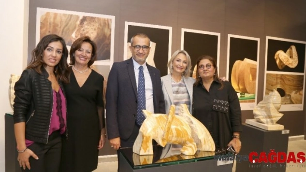 Zülfü Livaneli Kültür Merkezi'nde sezonun ilk sergisi