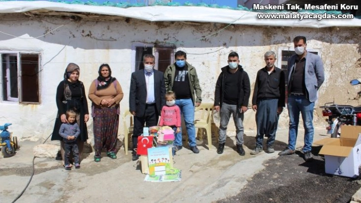 'Benim Oyun Sandığım' Kahta'daki öğrencilere ulaştı